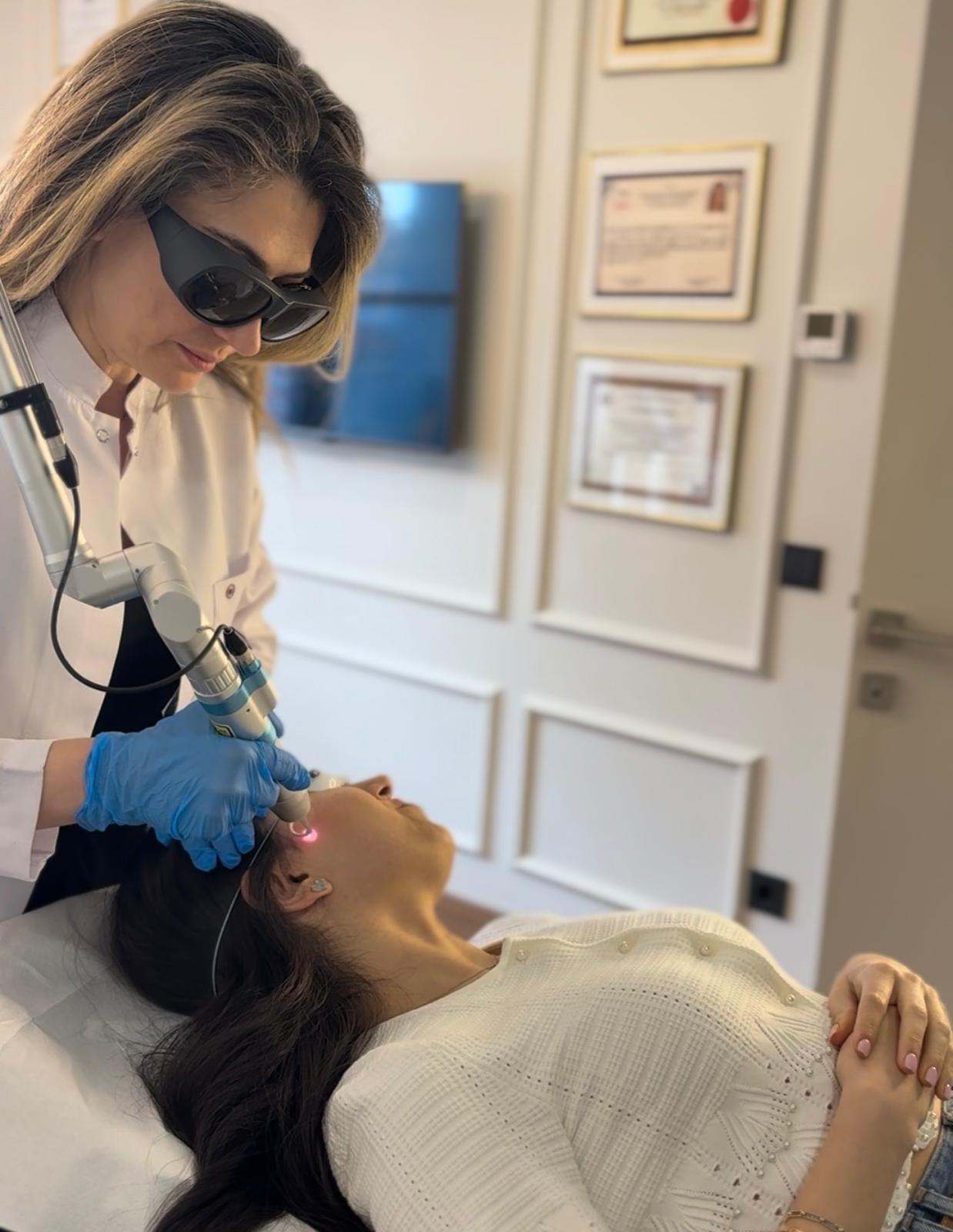 Lazerle Tüy Sarartma İşlemi Nedir?